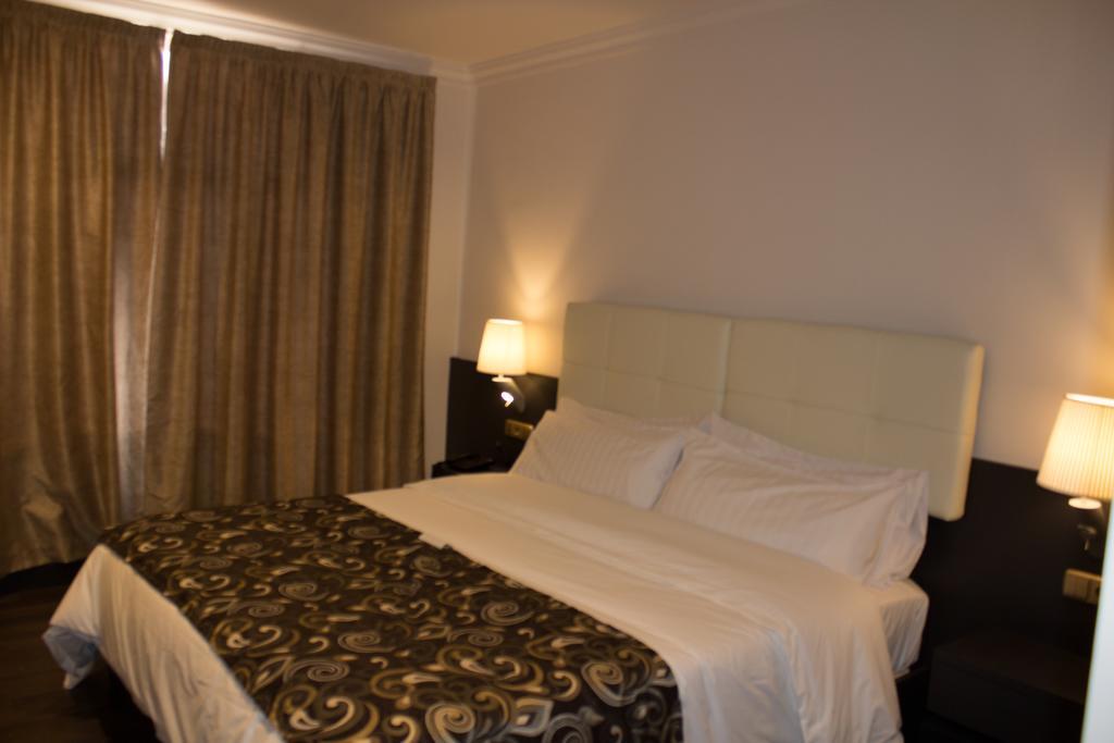 Avent Verahotel Kültér fotó